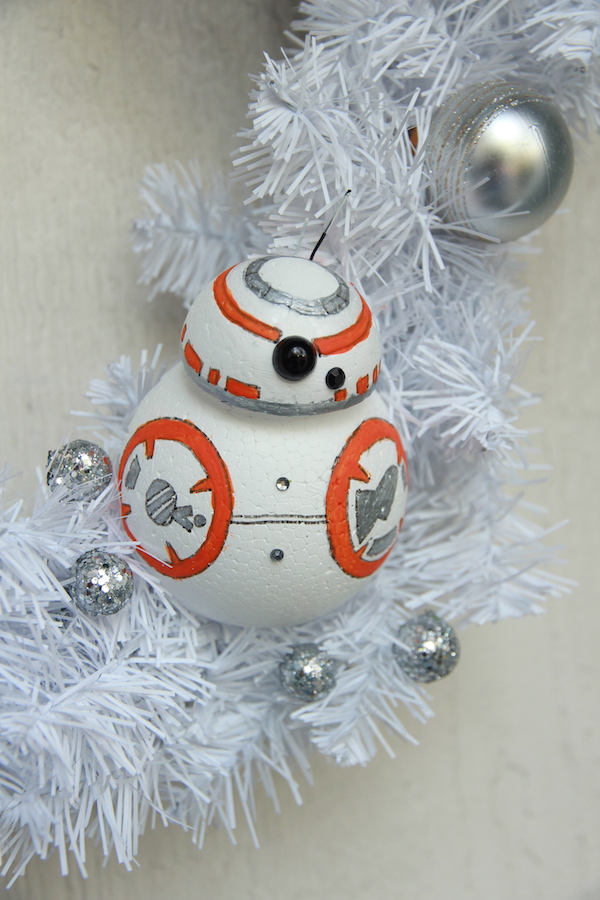 BB-8 w: ornaments